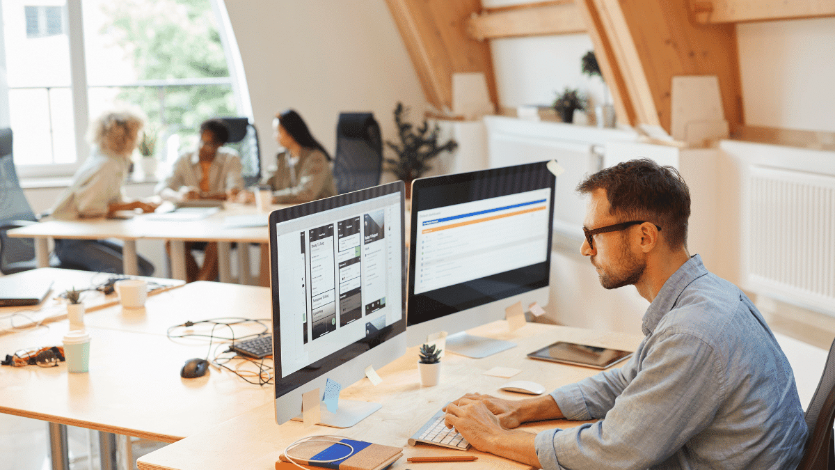 W-2 vs W-9: Understand the Key Differences